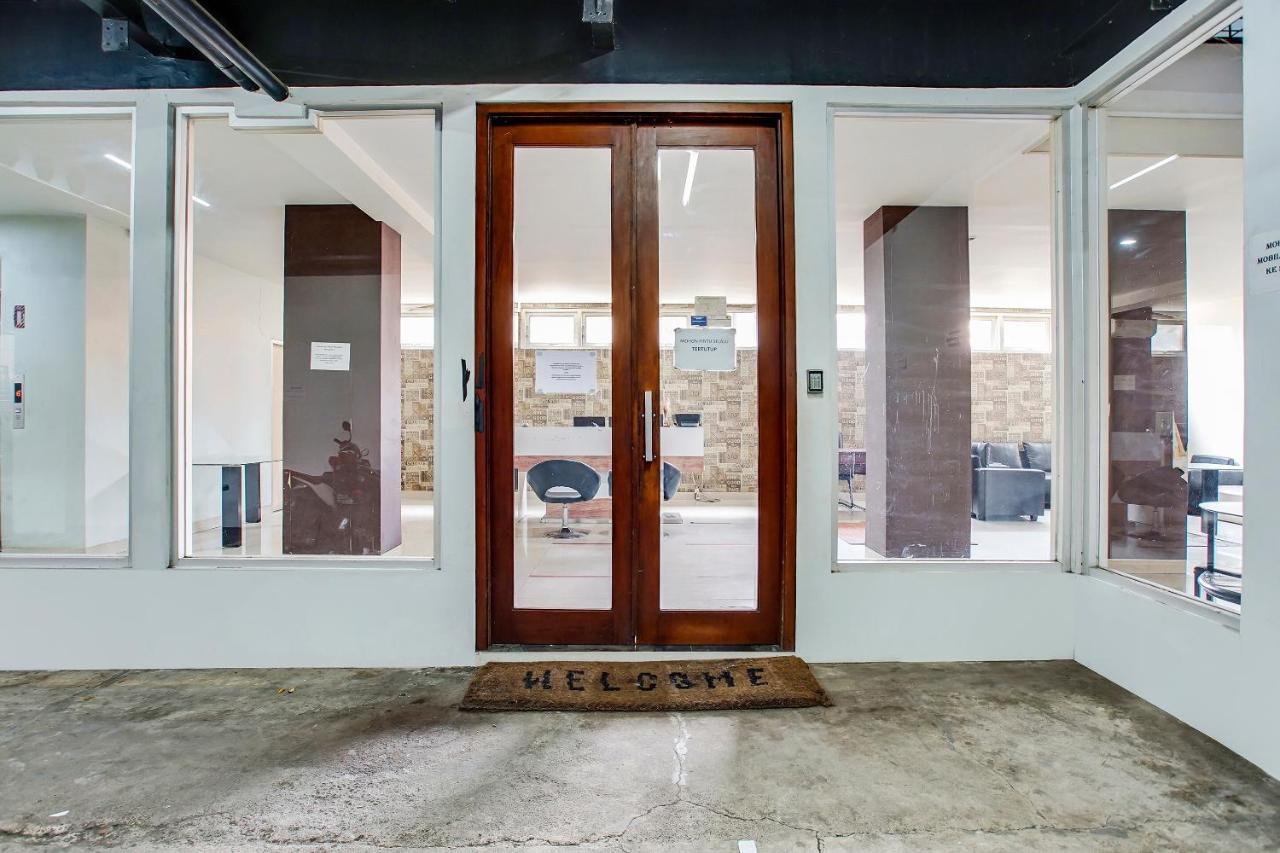 ホテル Reddoorz @ Pelajar Pejuang 3 バンドゥン エクステリア 写真